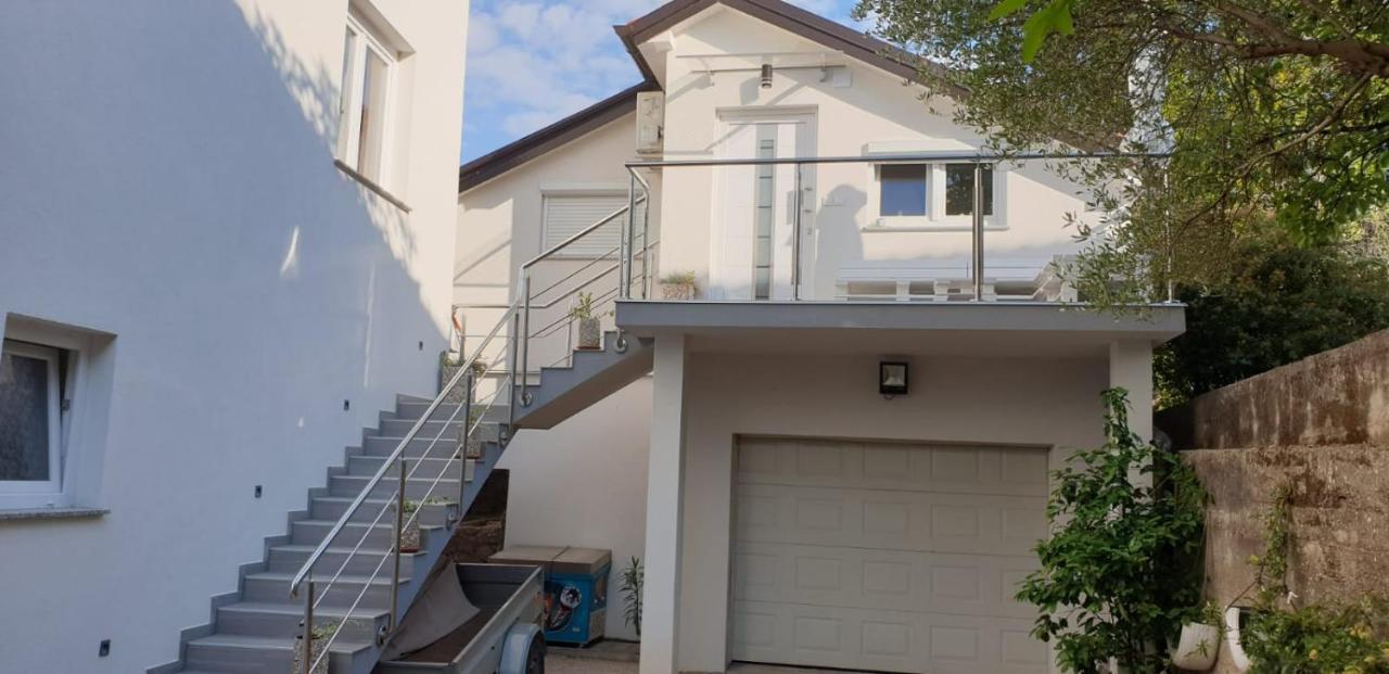 Apartments And Rooms Ivana Krk Town Exterior foto